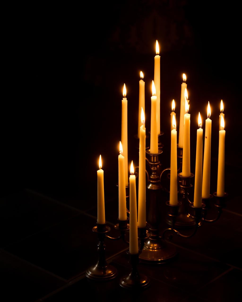 Candlelit balloon arrangement